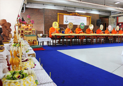 A monk ceremony: 51st Anniversary of establish The Siriraj Nurses Alumni Association.