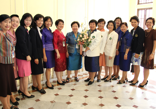 Flower Basket for Excellent Lecturer of Clinical Periodontology annual 2012